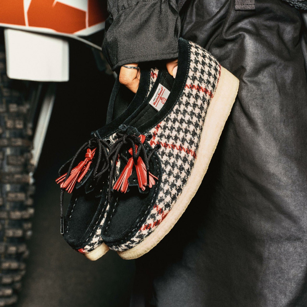 Clarks Wallabee Black Tweed Combination