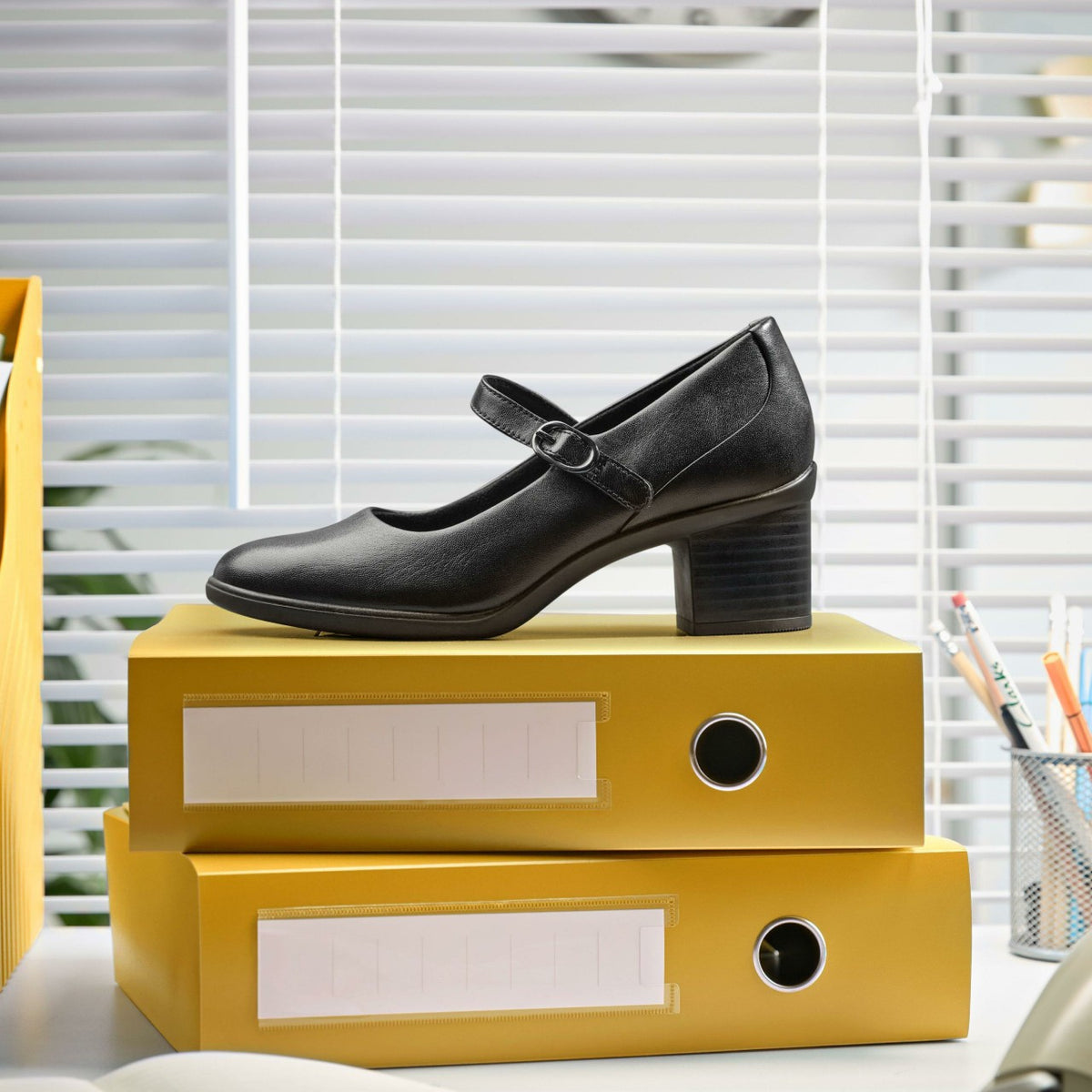 Clarks Shaya Jane Black Leather