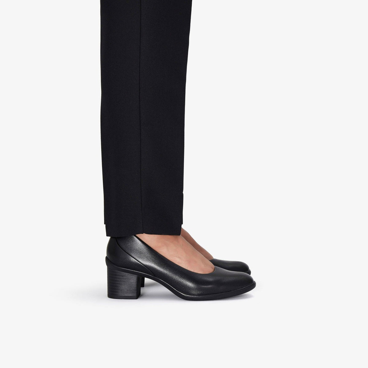 Clarks Shaya Poppy Black Leather