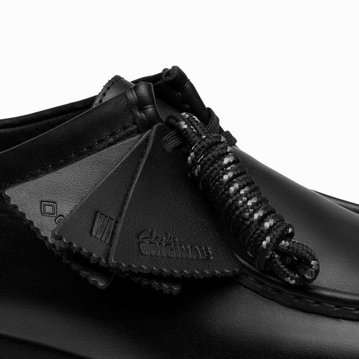 Clarks Wallabee GORE-TEX Black/Black Leather