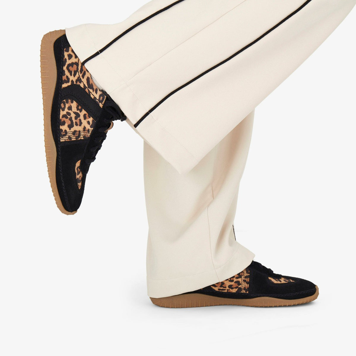 Clarks Meridor Lo Leopard Print Combination