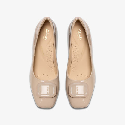 Clarks Fernie Trim Sand Patent