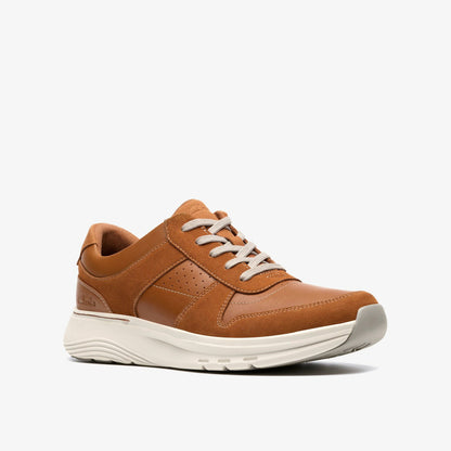 Clarks Motion Trek Go Tan Combination