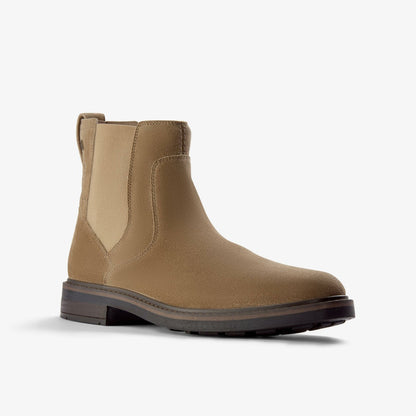 Clarks Newford Easy Dark Sand Suede