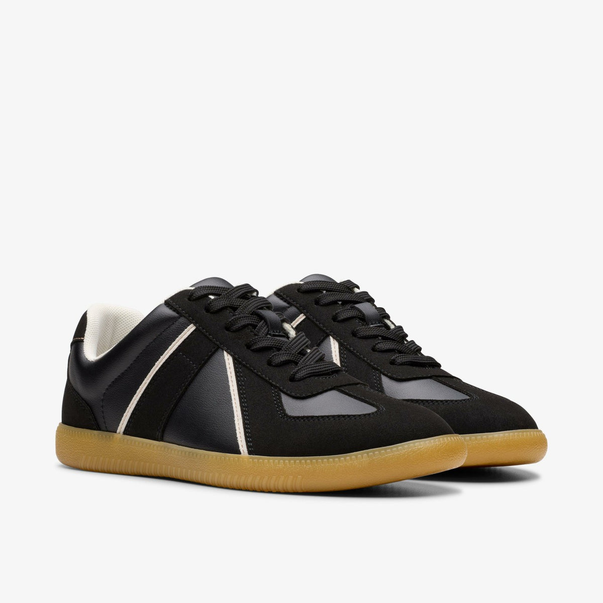 Clarks Nykole Step Black