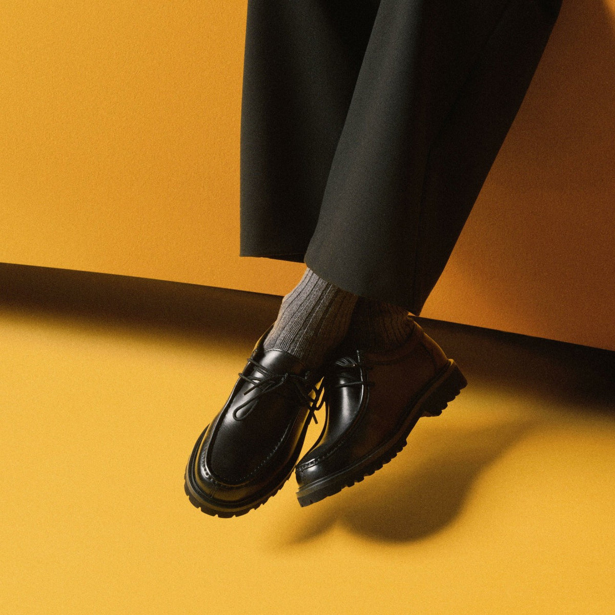 Clarks Berwick Seam Black Leather