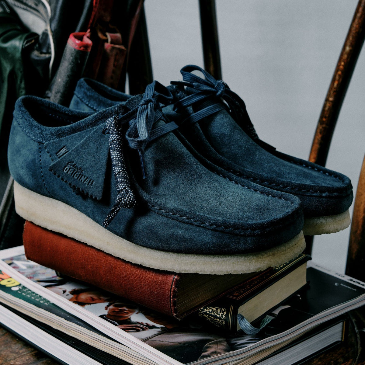 Clarks Wallabee Mid Blue Suede