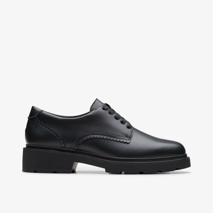 Clarks Eris Pure Youth Black Leather