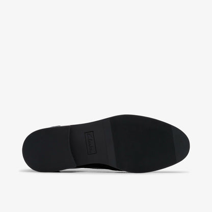 Clarks Tapa Pure Youth Black Patent