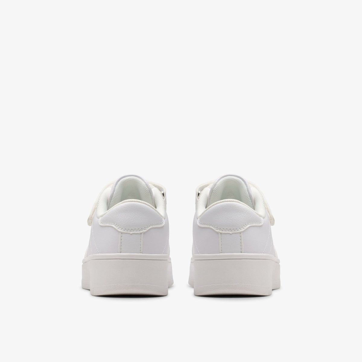 Clarks Barley Step Kid White/White