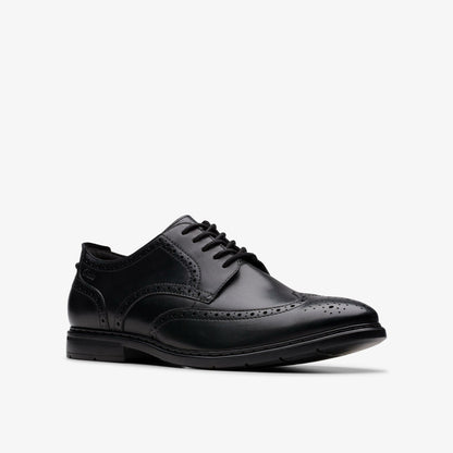 Clarks Banbury Tip Black Leather