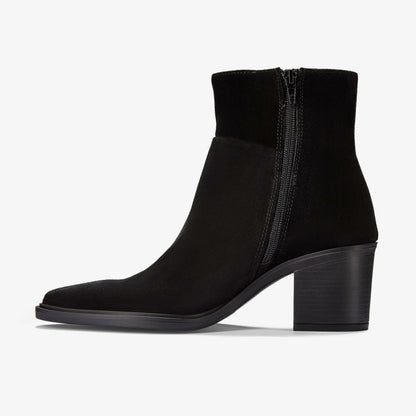 Clarks Jesse Zip Black Suede