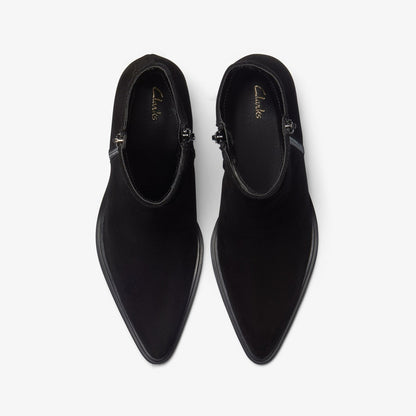 Clarks Jesse Zip Black Suede